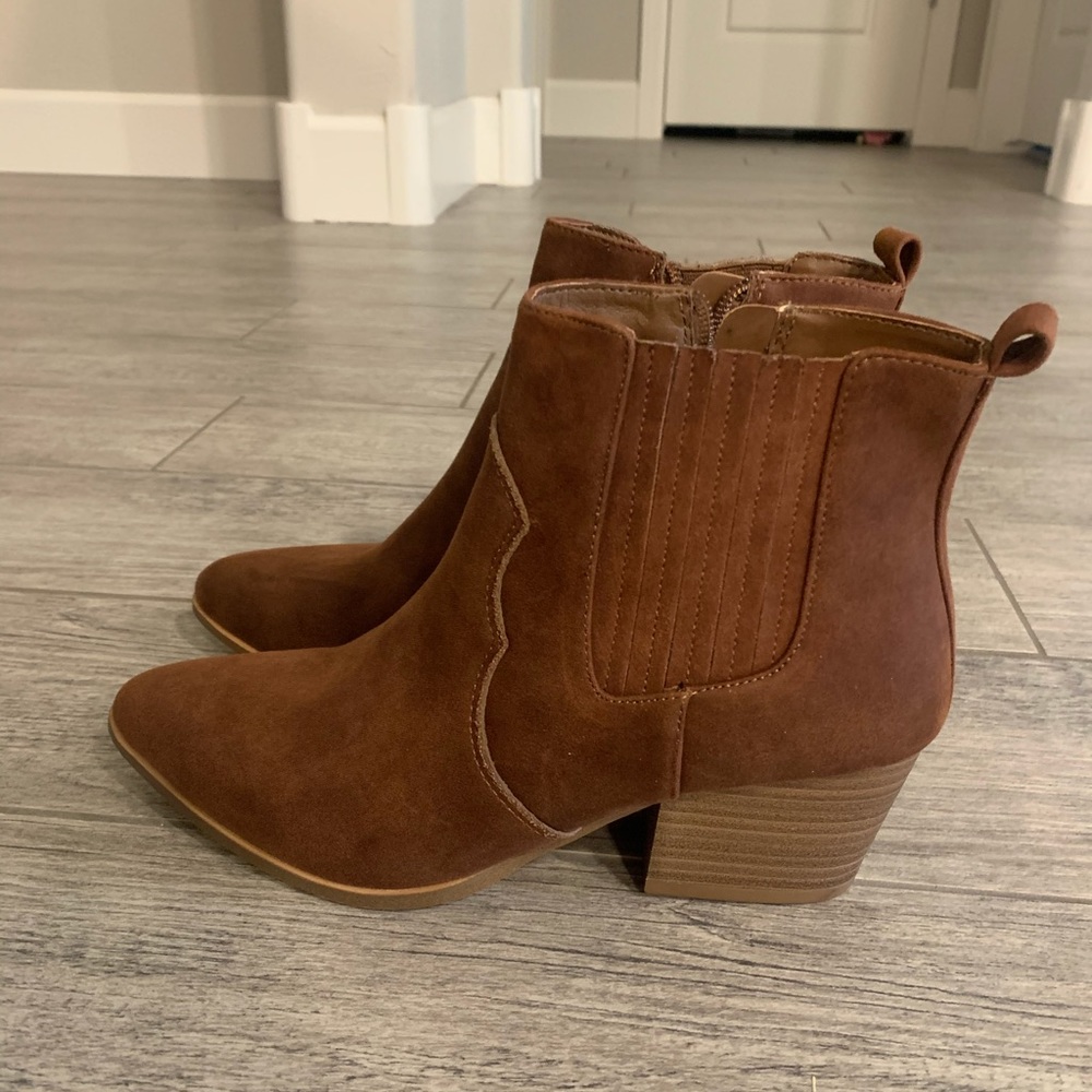 Time and Tru booties (unworn)